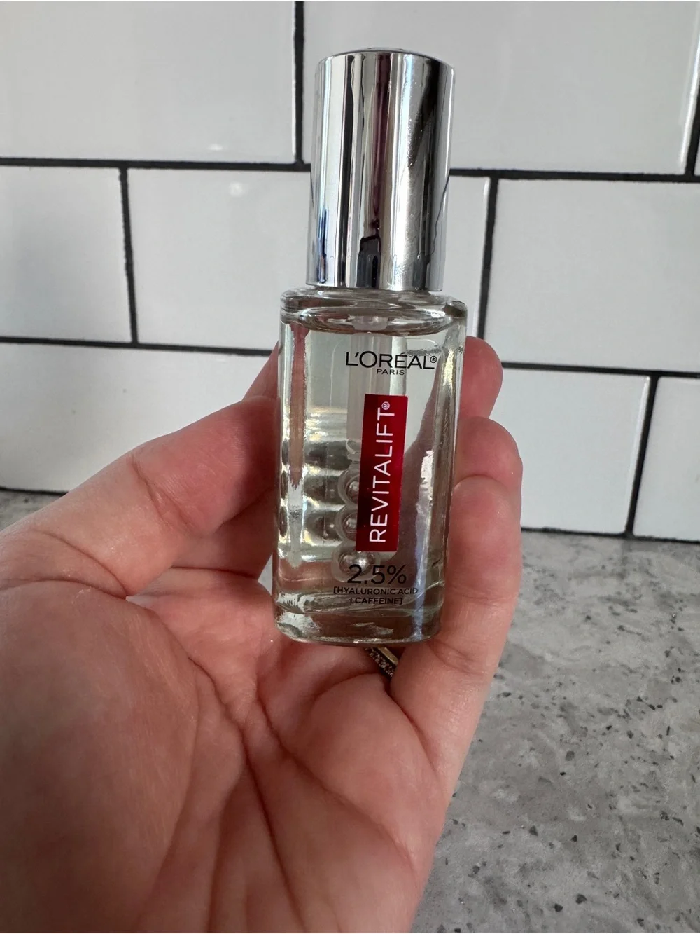 L'Oréal Revitalift 2.5% Hyaluronic Acid Serum - Clear Bottle with Red Label